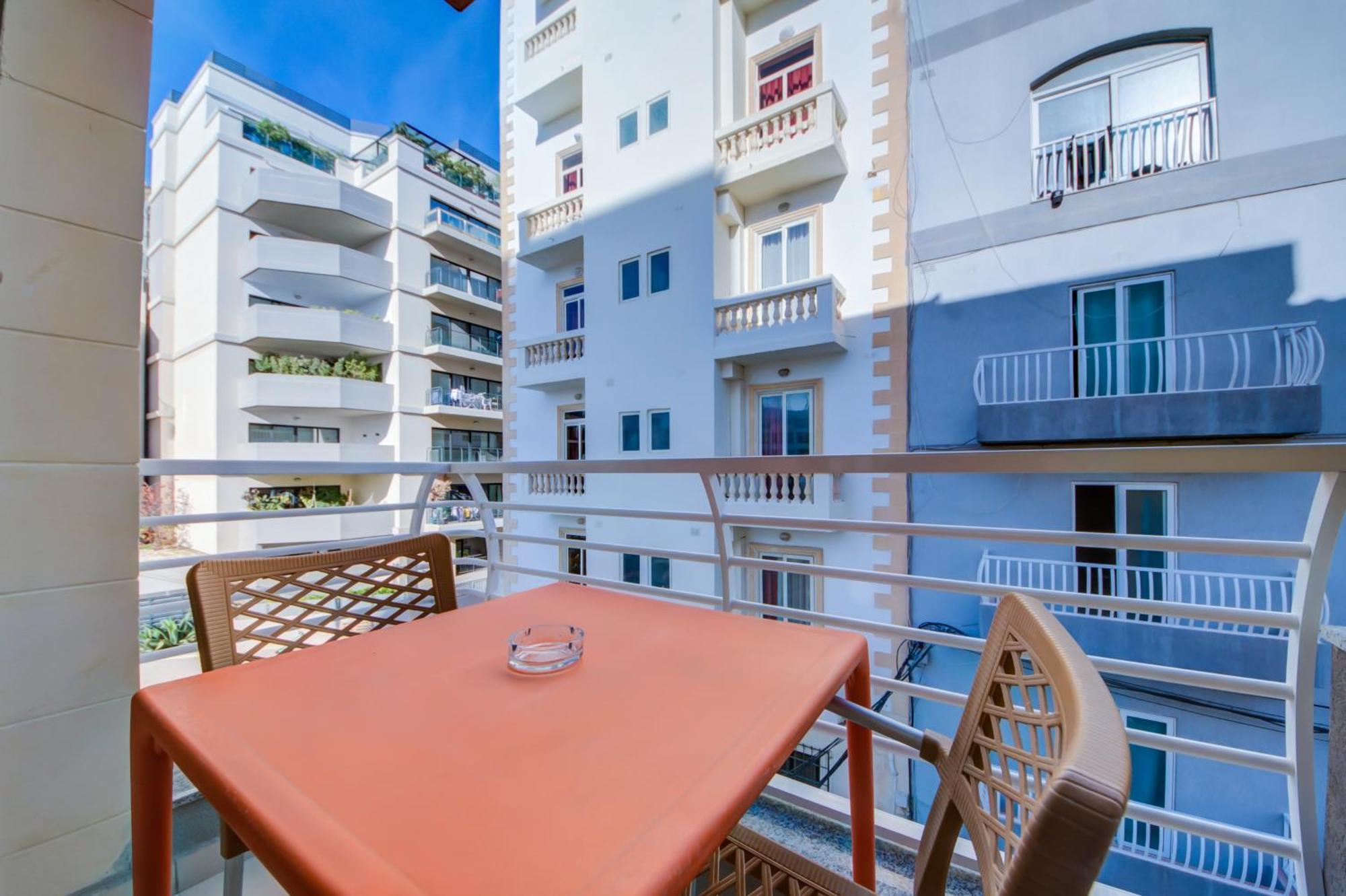 Stylish 2Br Apt With Balconies In St Julians, Paceville - Apt 6 By Vaganza San Ġiljan Exterior foto